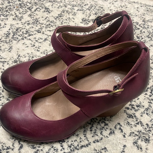 Dansko rich Burgundy-Plum Mary Jane comfort arch support leather 40 9.5 ombré 9 - Picture 1 of 10